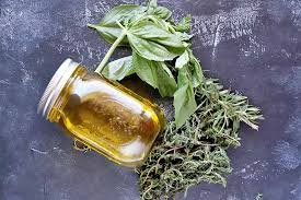 Basil oil for cooking